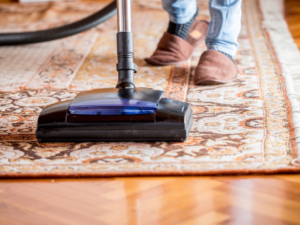 Staubsauger-Hacks für ein makelloses Zuhause